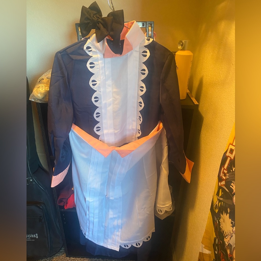 Emilico Cosplay Shadow House.  (Willing to drop price if needed)